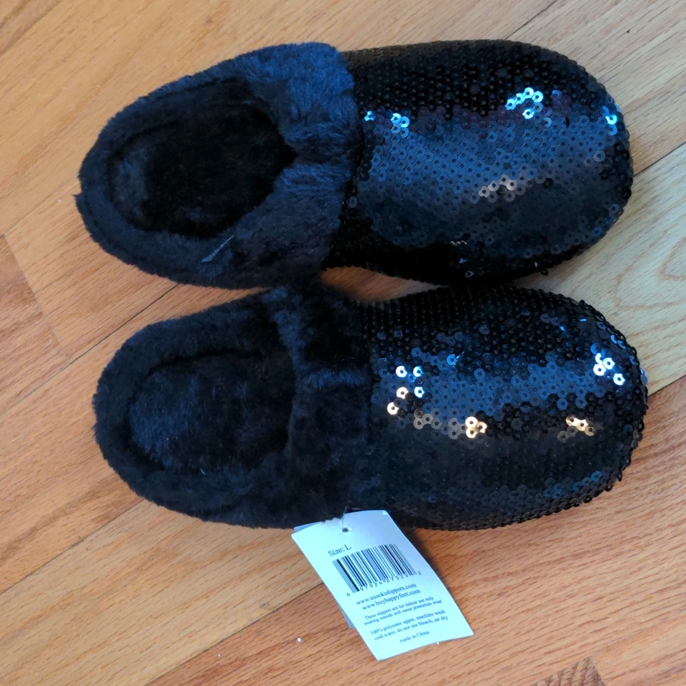 Black sequin fuzzy slippers